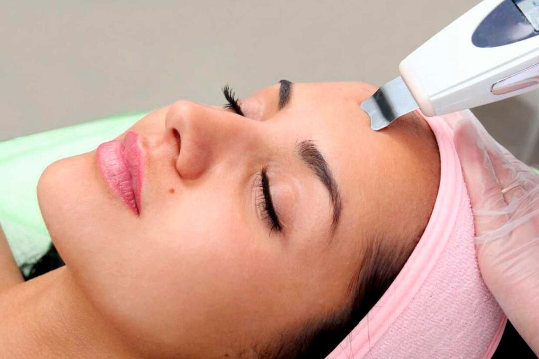 ultrasonic cleaning of the face for rejuvenation